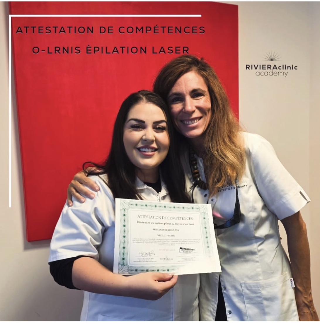 Remise d'une attestation de compétences O-LRNIS épilation laser à RIVIERAClinic Academy